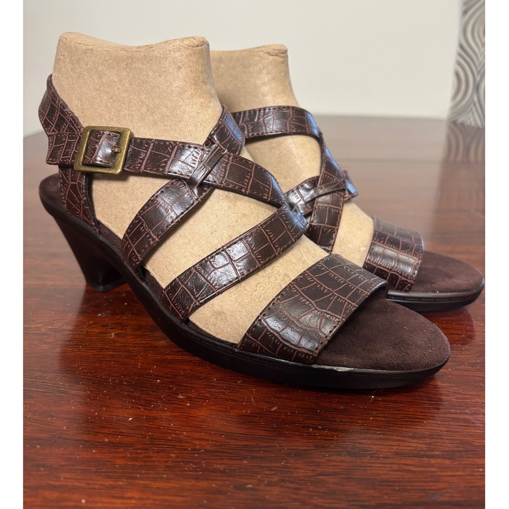 Easy Street Strappy Heeled Comfort Sandals Size 7.5 Brown Croc Embossed